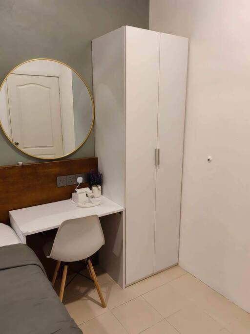 T House Nearby Kuantan East Coast Shopping Mall Экстерьер фото